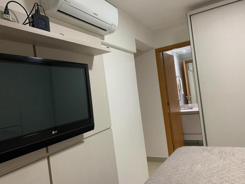Apartamento com Varanda