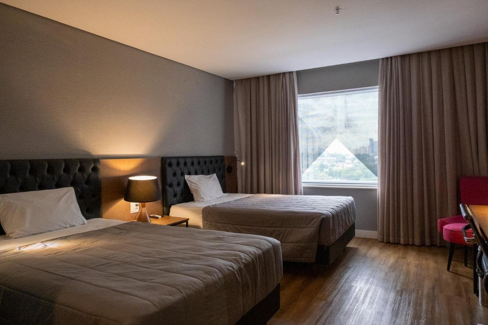 Quarto Superior com 2 Camas de Solteiro
