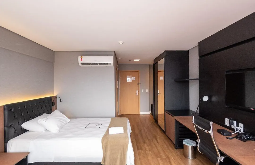 Hotel - Quarto Com Duas Camas Twins - Setor Marista - Restaurante De Culinaria Francesa - 1408 Qs Marista-1