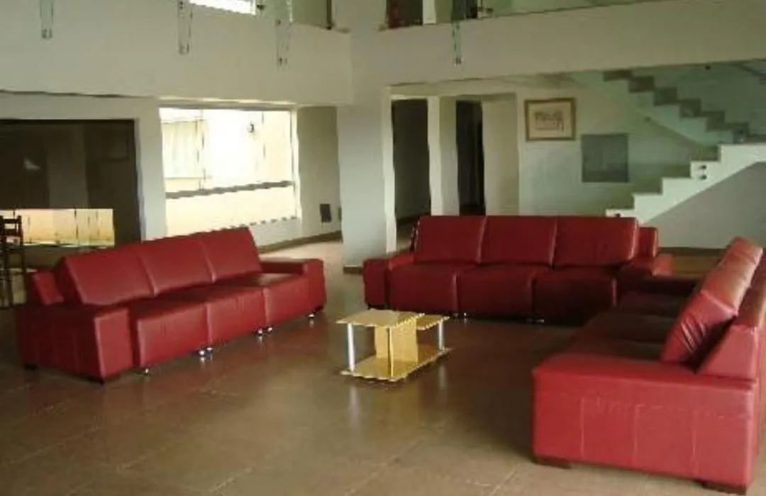 Senador Plaza Hotel-1