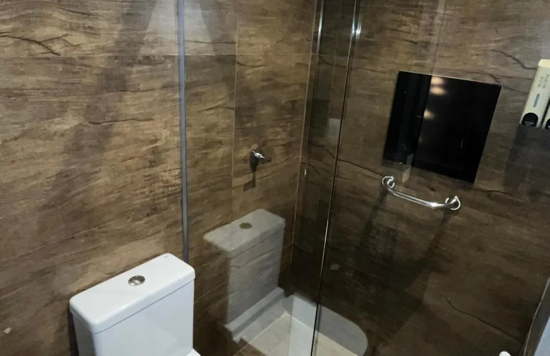Apto Duplex Manhattan com suítes casal, solteiro e Reversível-1