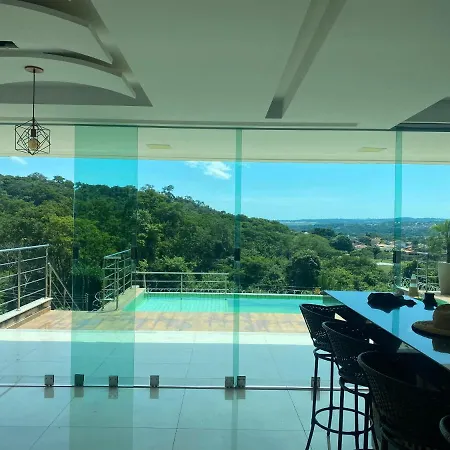 Sobrado piscina bem localizado 5 min do Flamboyant-3