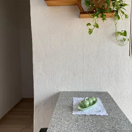 Casa Goyazes Com Estacionamento Gratuito-2