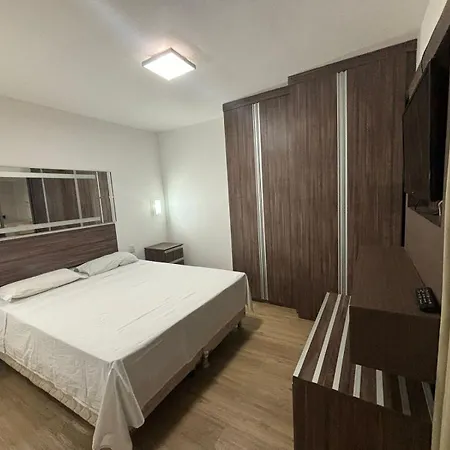 1810 - Flat para temporada em Goiania-proximo ao Parque Areião-3