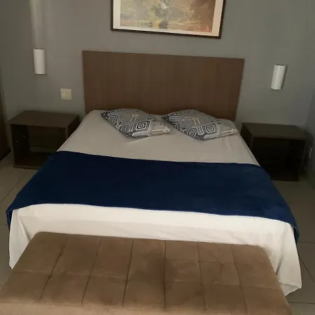 712 - FLAT para temporada em Goiania-proximo ao Parque Areião-2